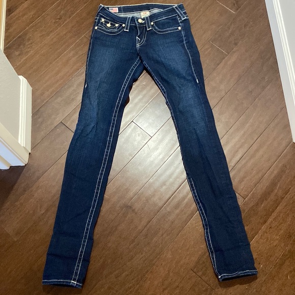 True Religion pearl jeans in great condition, only worn a few times. - Picture 6 of 6